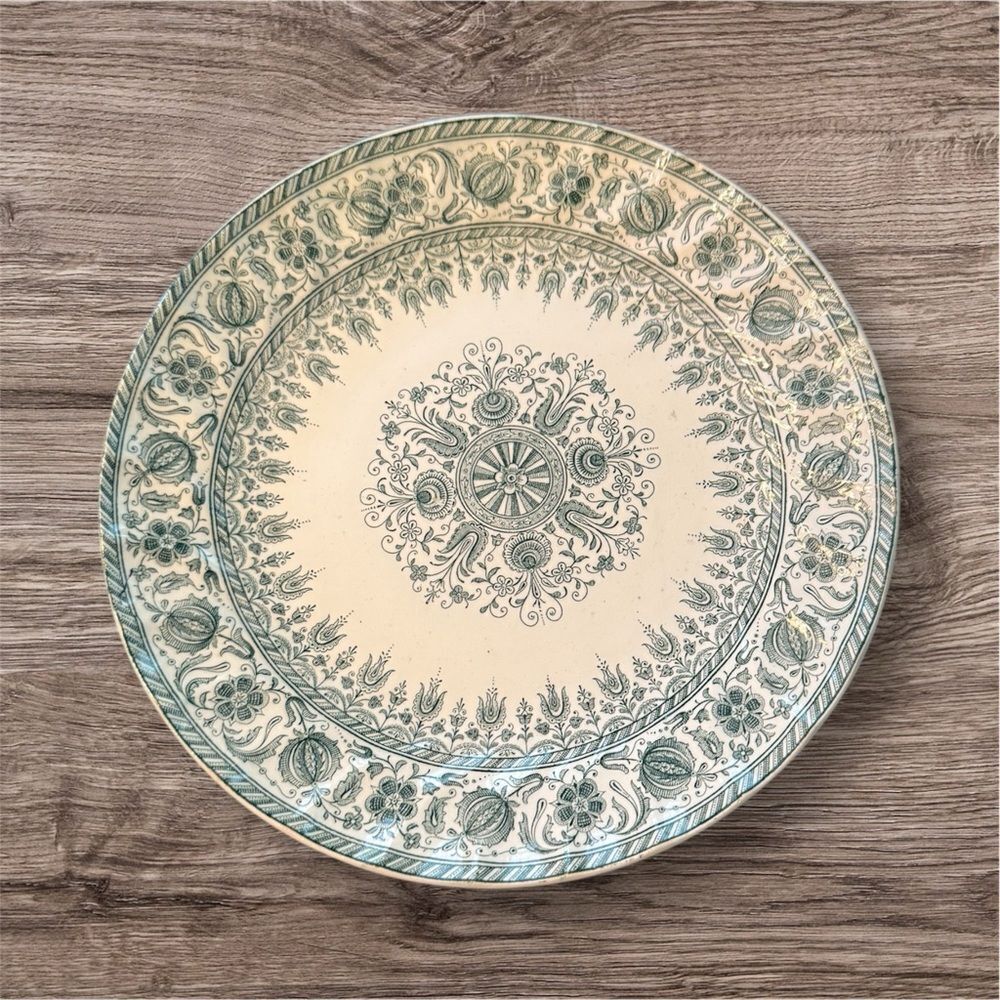 Vintage Elegant Cream and Green Decorative Plate